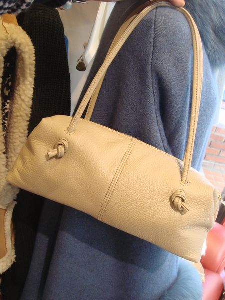 美品【コンテス本物】ハンドバッグ/パイソン本革/レザー/ベージュ 美品【コンテス本物】ハンドバッグ/パイソン本革/レザー